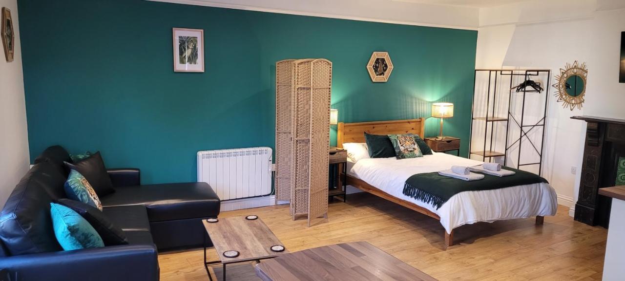 Leckhampton Road Apartments - Челтнем Екстер'єр фото