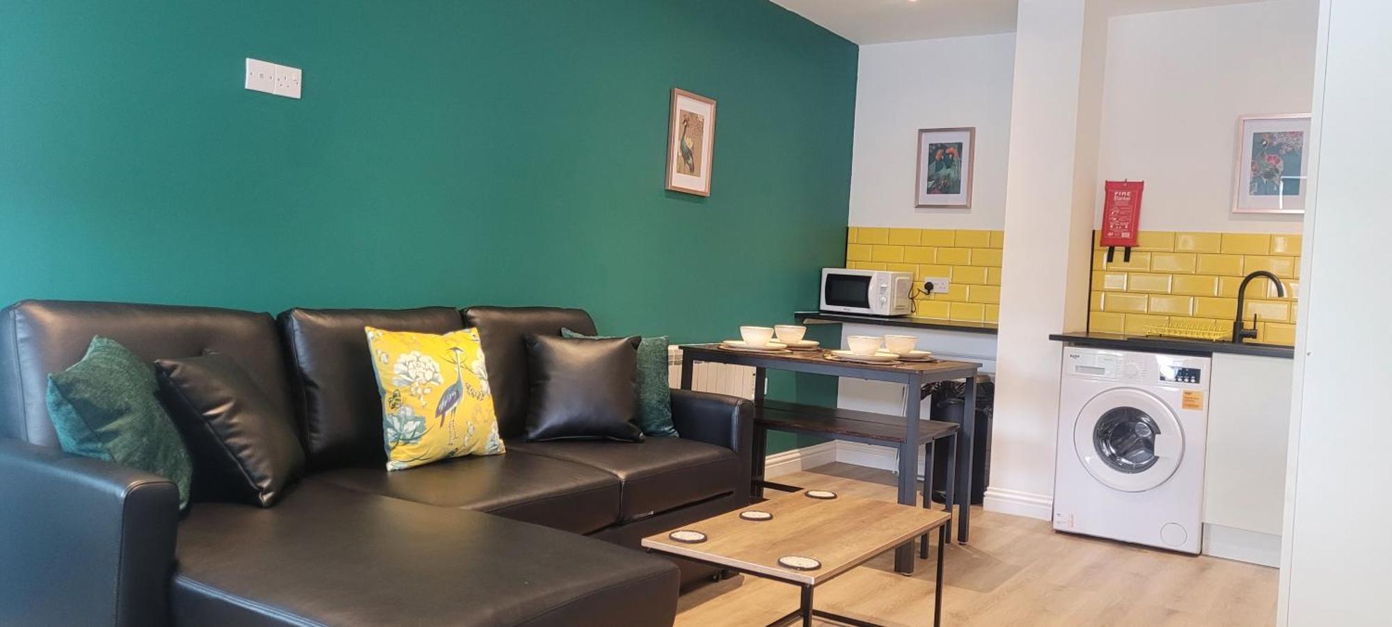 Leckhampton Road Apartments - Челтнем Екстер'єр фото