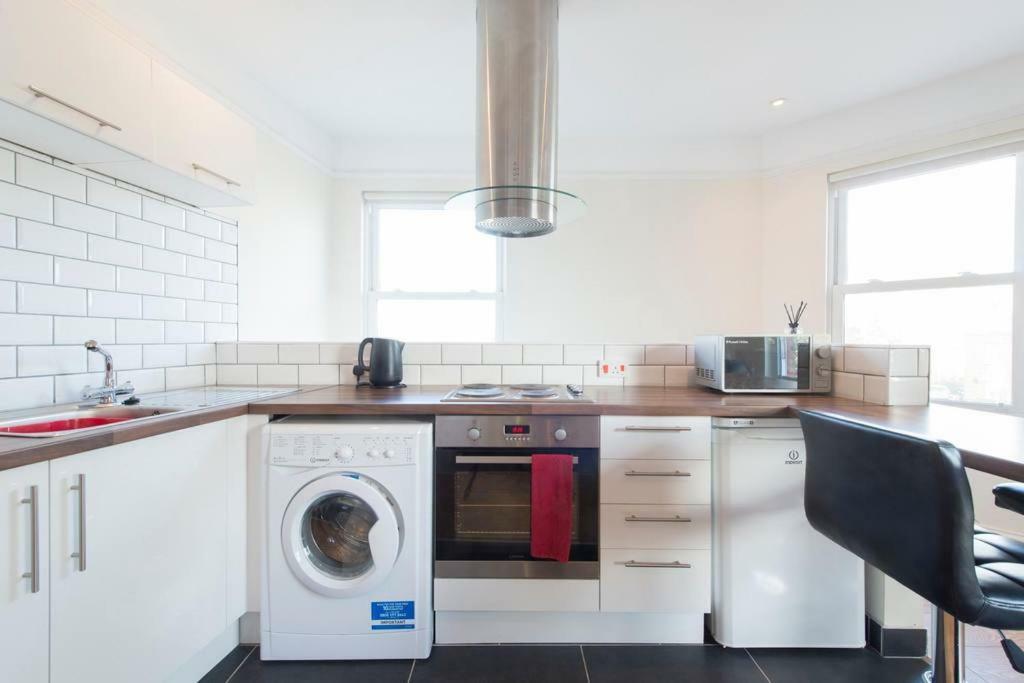 Leckhampton Road Apartments - Челтнем Екстер'єр фото